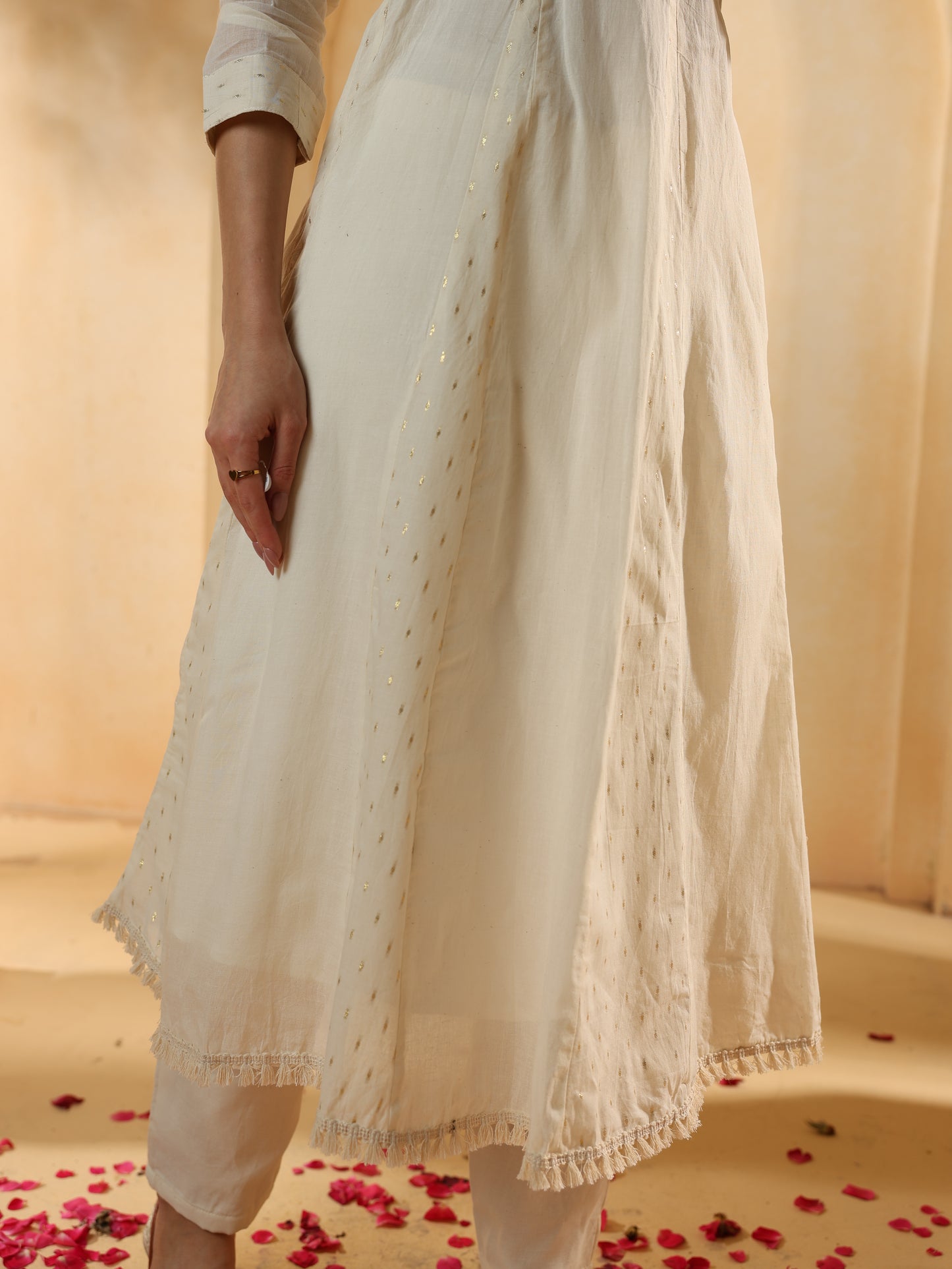 Breathable & Elegant 1 Piece Kurti – Ideal for Any Season