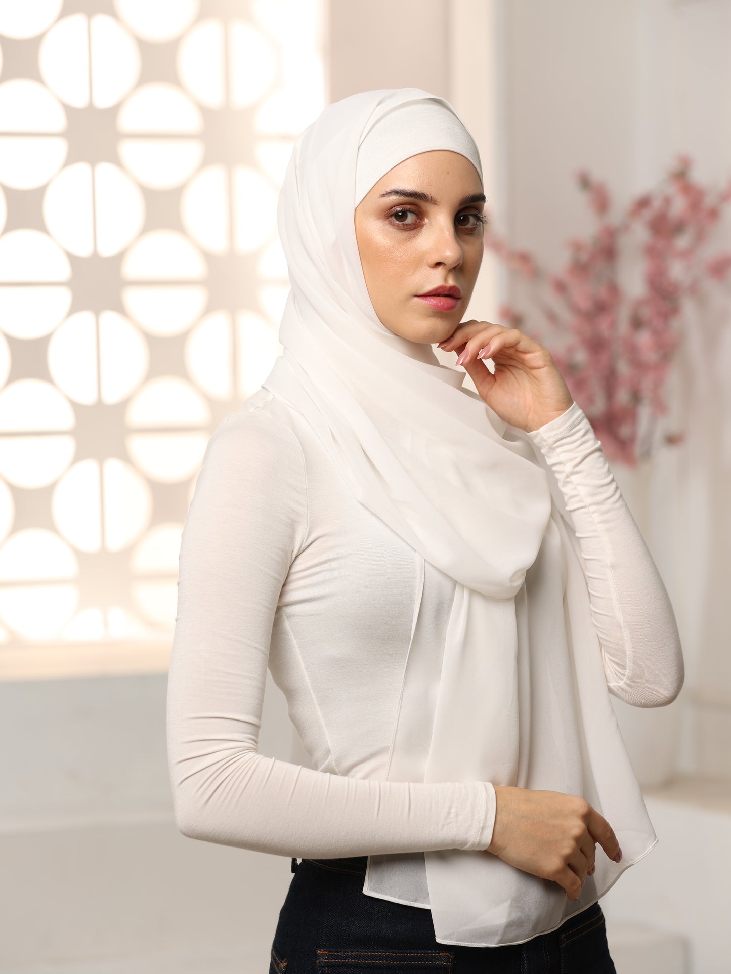 Stylish & Comfortable Georgette Hijab – Smooth Texture & Neat Stitches