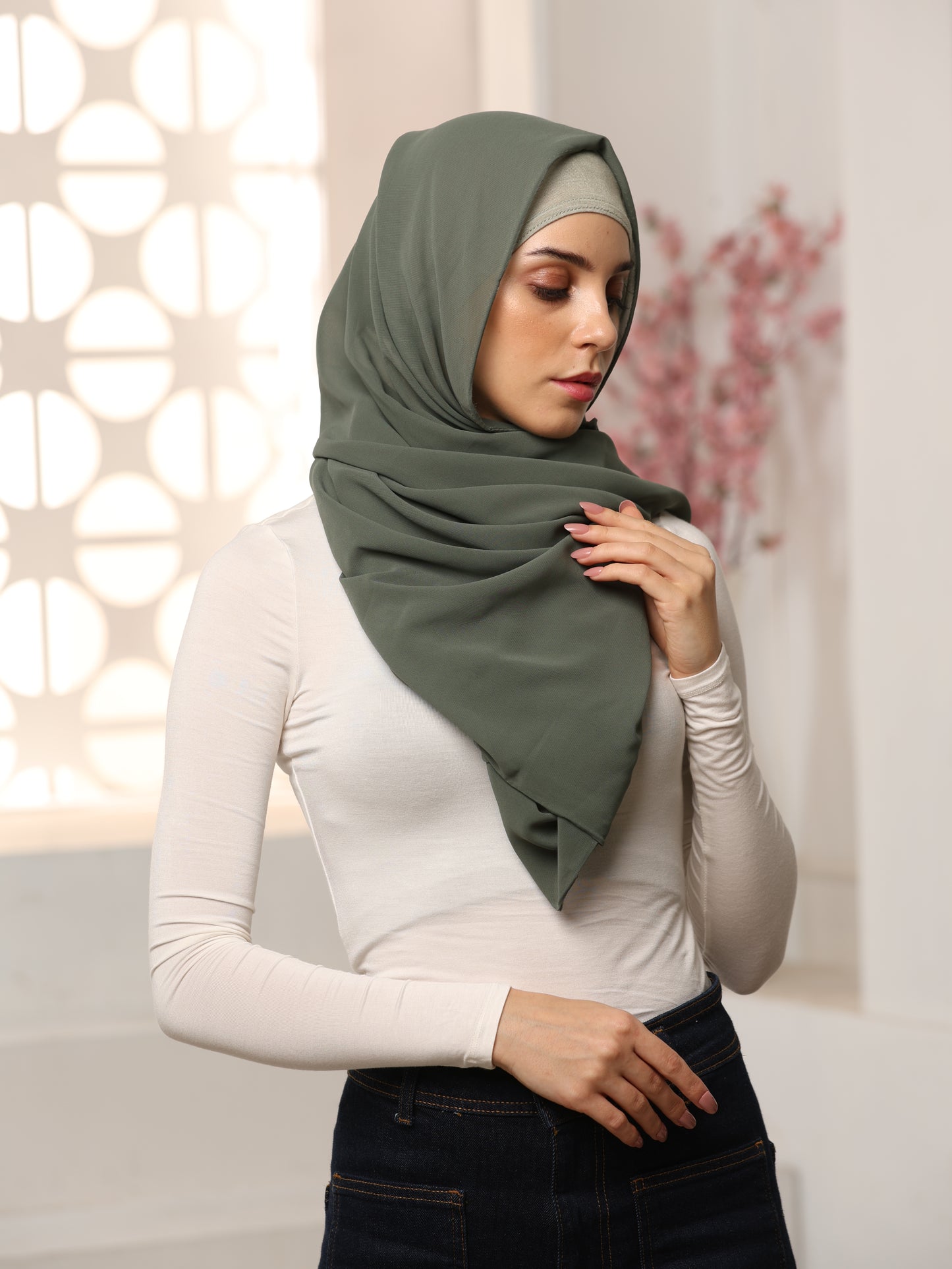 Soft & Lightweight Georgette Hijab – Daily Wear & Special Occasions