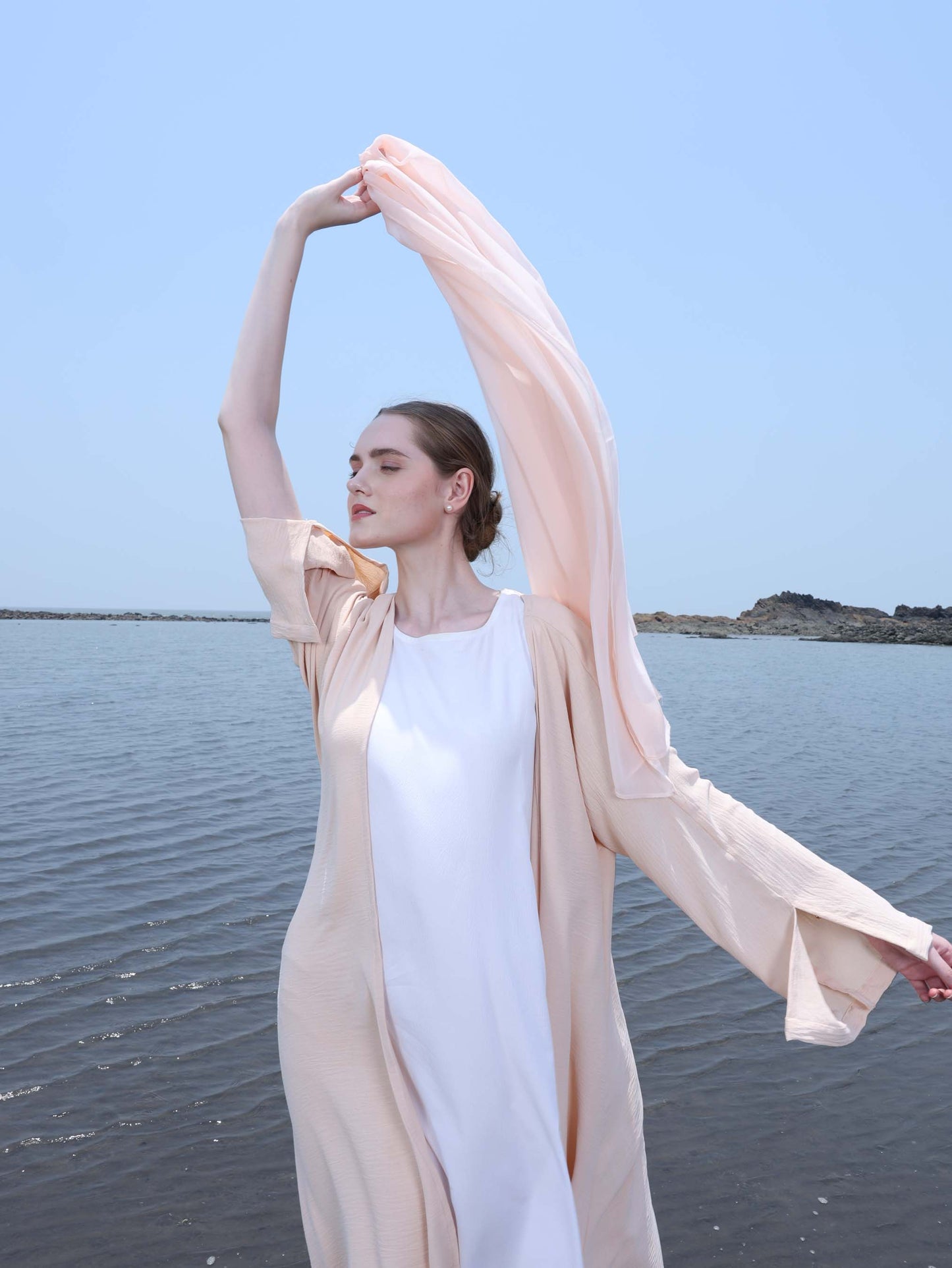 Tranquil Breeze Abaya in Soft Blush