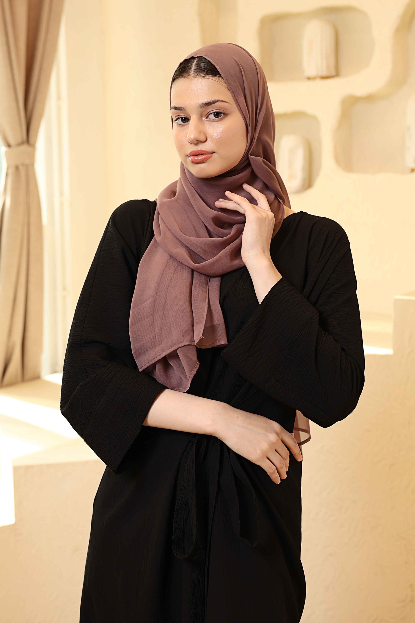 Serene Knot Abaya - Graceful Versatility