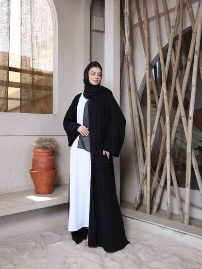 Tranquil Breeze Abaya - Timeless Simplicity